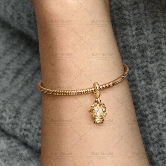 Pandora Heart Snowflake Snow Globe Dangle Charm - Picture 4 of 5